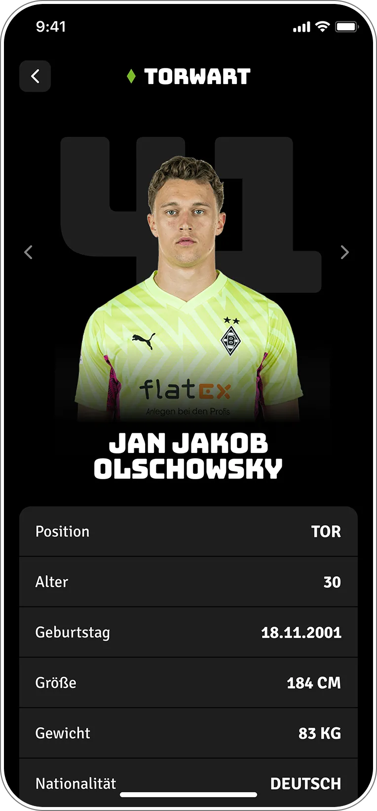 Spielerprofil mit Porträt und zentralen Spielerinformationen wie Position und persönlichen Daten.